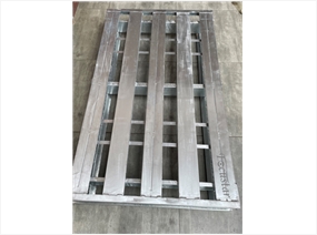 Handling Pallets Of Metal